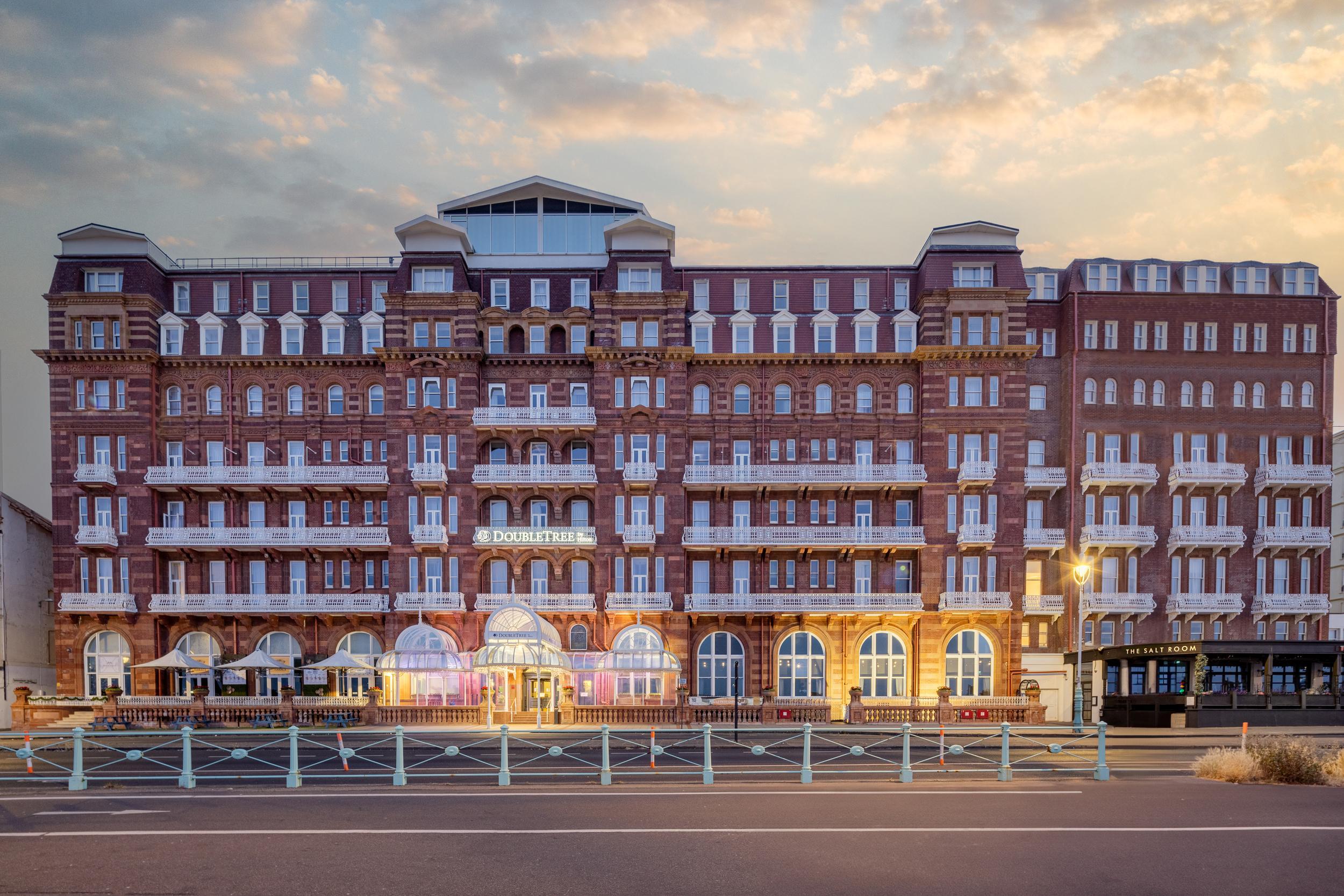 מלון Doubletree By Hilton Brighton Metropole מראה חיצוני תמונה