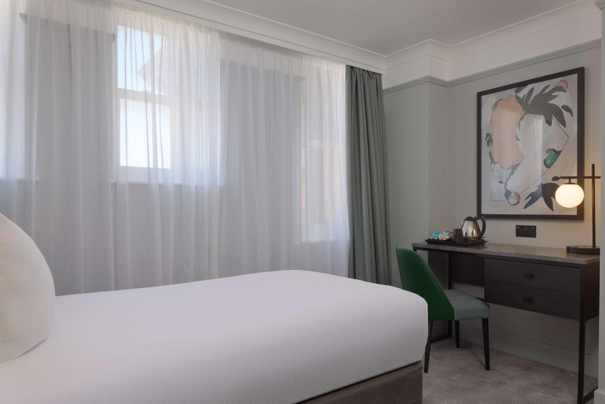 מלון Doubletree By Hilton Brighton Metropole מראה חיצוני תמונה