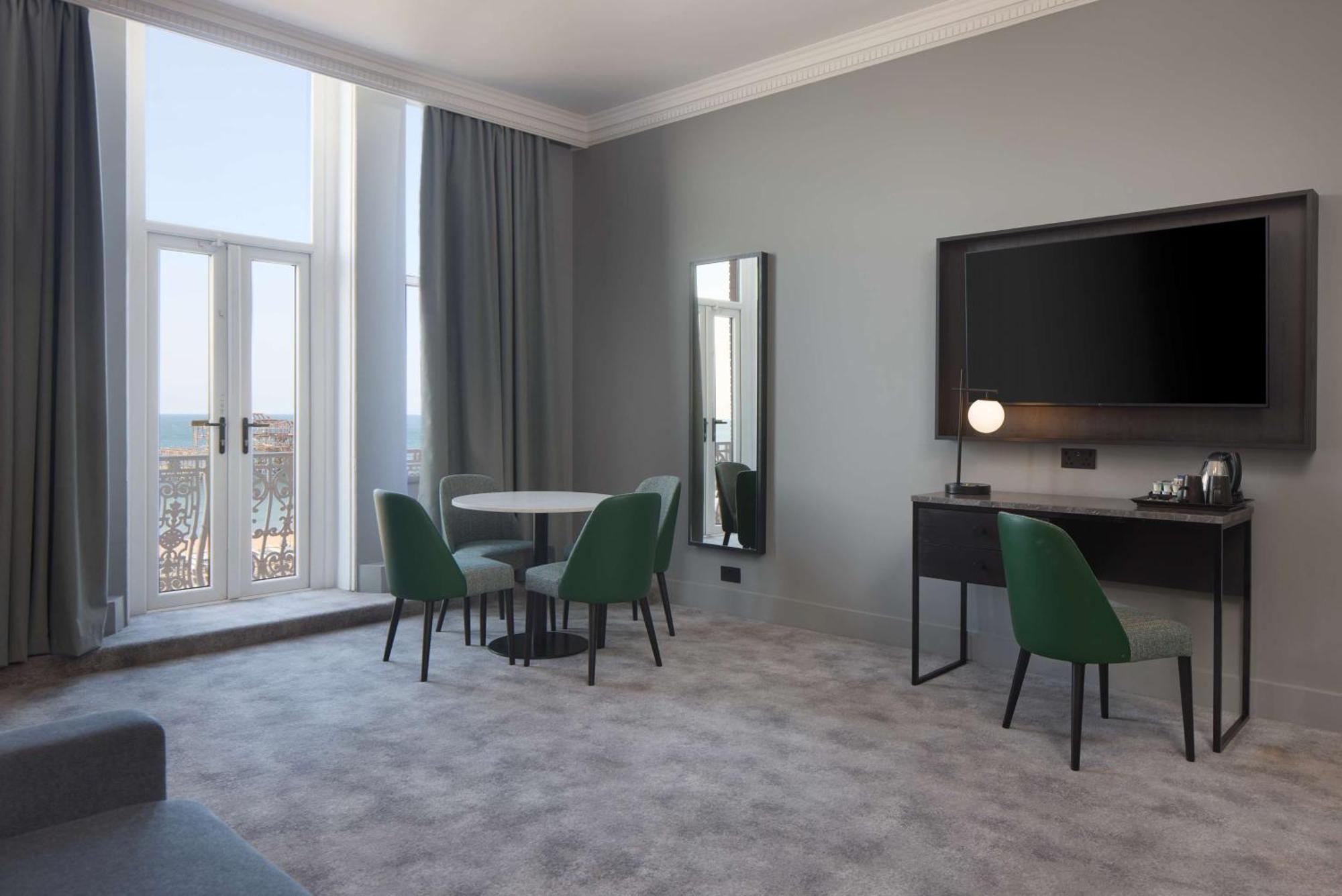 מלון Doubletree By Hilton Brighton Metropole מראה חיצוני תמונה